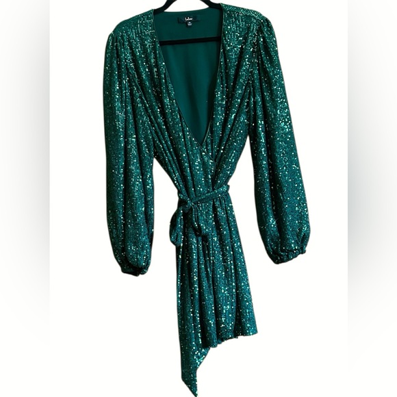 Lulus Dresses & Skirts - Lulus Green Sequin Dress  Size XL. Fully lined.